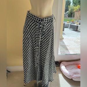Zara houndstooth tweet bottons fronts long flair skirt